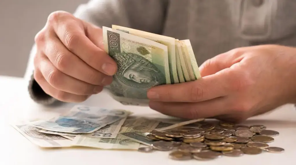Ile wynosi pensja netto z 4806 zł brutto na umowie o pracę w 2026 roku?